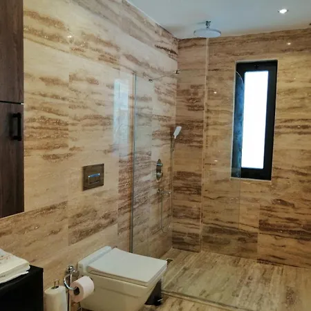 Villa Kale 2 *